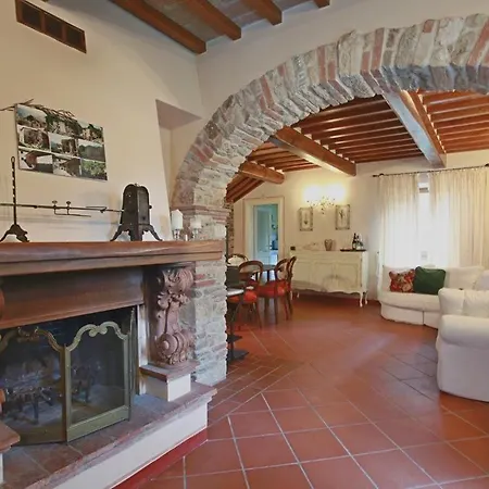Sleeps 5 Wifi Villa Stazzema