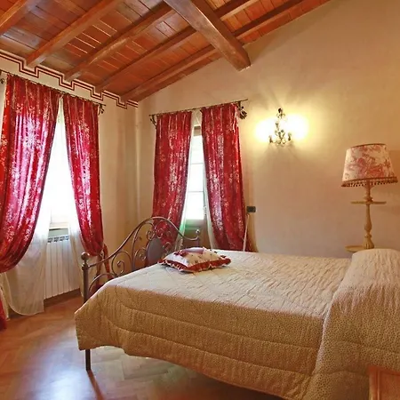 Villa Sleeps 5 Wifi