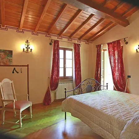 Sleeps 5 Wifi Villa *
